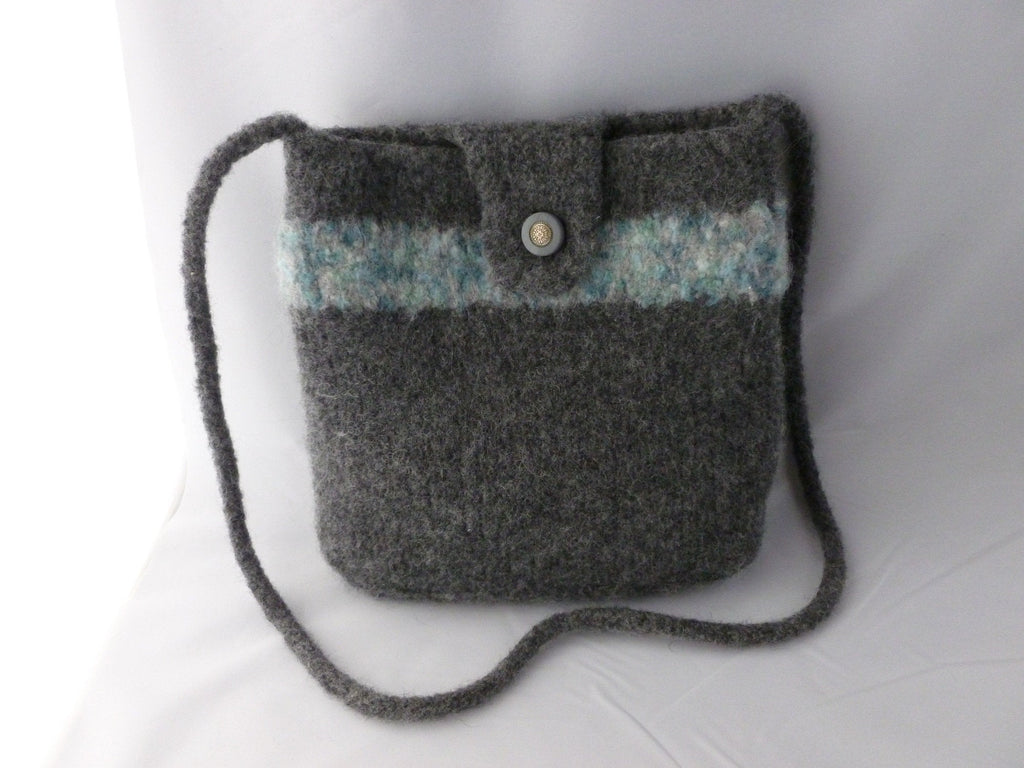 KNITTING AND WEAVING TIDBITS!: Fabulous Felted Purse Patterns - Day 5 ~ The  Little Coco Bag
