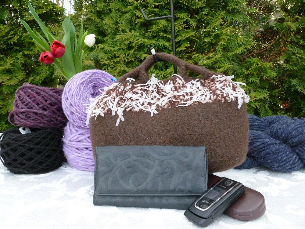 A Bit Of Hope: A Tiny Felted Purse – Free Knitting Pattern | The Noni Blog